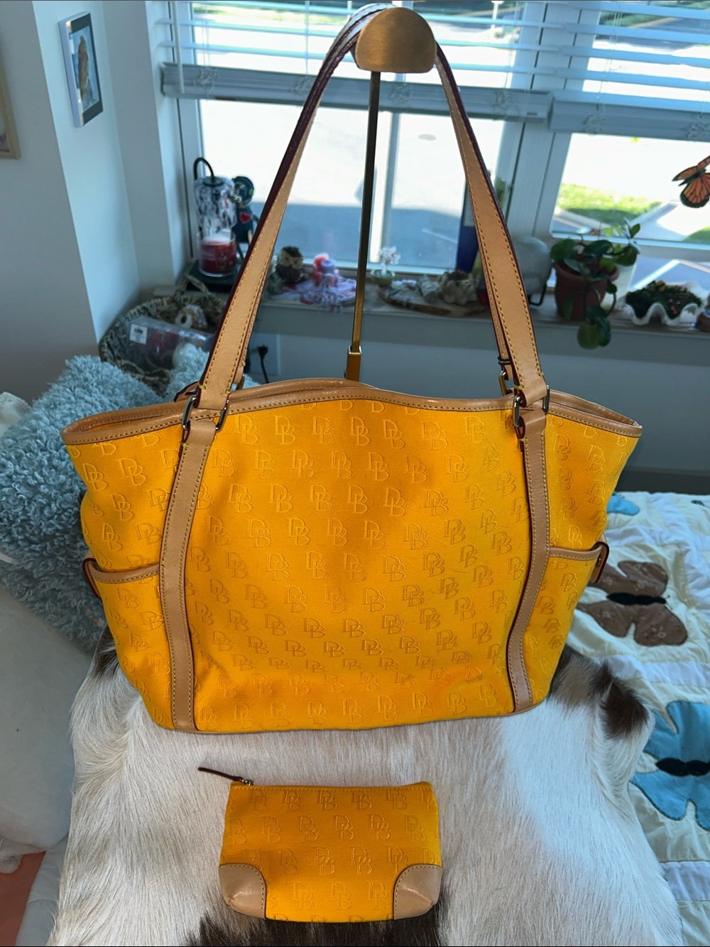 Dooney & Bourke Yellow Tote with Tan Trim and Matching Pouch 17”x 6.25”x 12” NWT - Picture 7 of 10